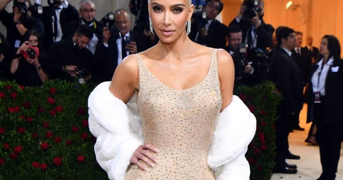 Kim Kardashian es elogiada por mostrar su “cuerpo real” y celulitis en fotos inéditas – Metro World News Brasil