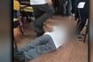 Denunciam caso chocante de bullying em uma escola: um aluno chuta um colega com deficiência no chão