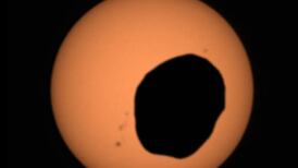 NASA: Sonda Perseverance captura dramático vídeo de Eclipse Solar em Marte nunca visto antes; confira registro 