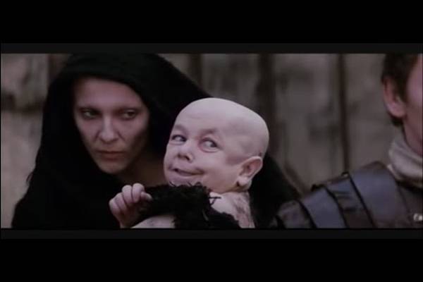 Veja como está atualmente o bebê demônio que apareceu no filme ‘A Paixão de Cristo’ aos 61 anos