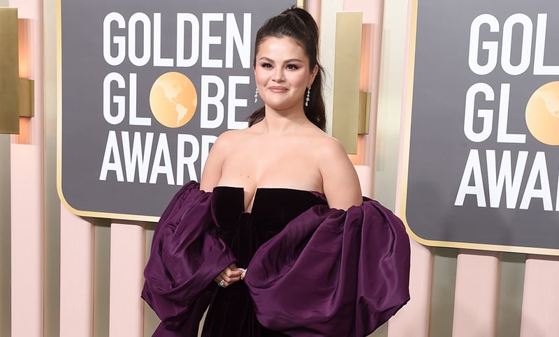 Globo de Ouro': Selena Gomez surge com vestido de veludo luxuoso da grife  Valentino – Metro World News Brasil
