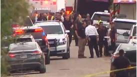 Quarenta e seis pessoas são encontradas mortas dentro de caminhão abandonado no Texas