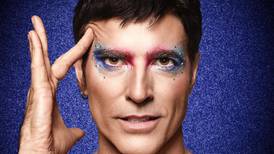 Pansexual, Reynaldo Gianecchini revela críticas por papel de drag queen no teatro: “Hora de fazer coisas diferentes”