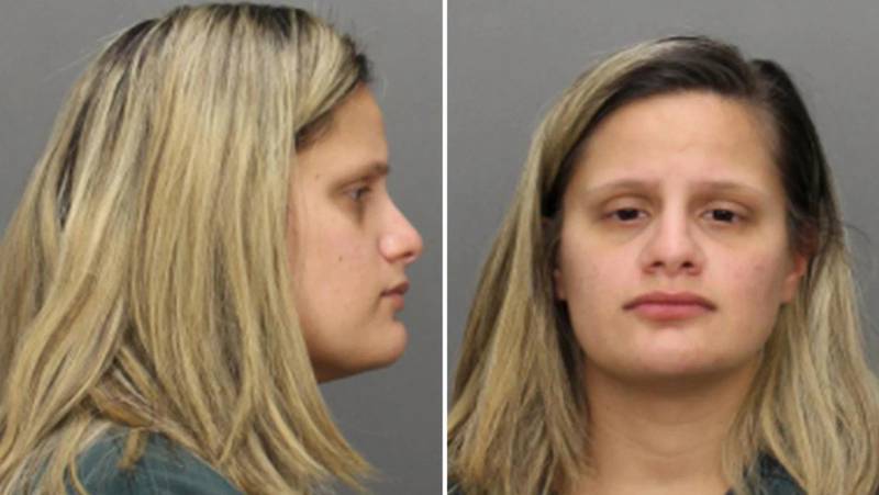 Ela foi acusada pelo assassinato de sua filha de cinco meses.