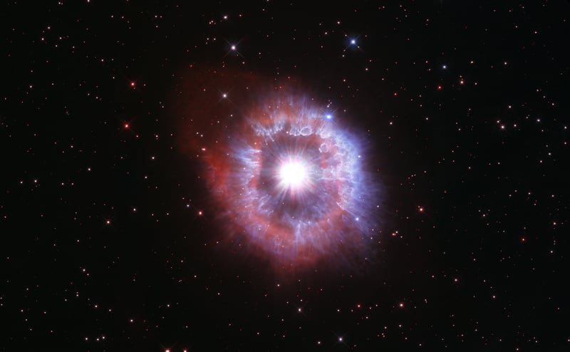 Telescópio Hubble da NASA capta estrela gigante à beira da destruição