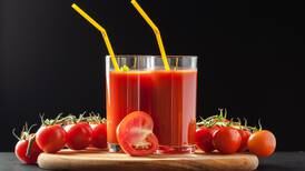 Bebidinha caseira com tomate para acelerar o metabolismo e queimar gordura