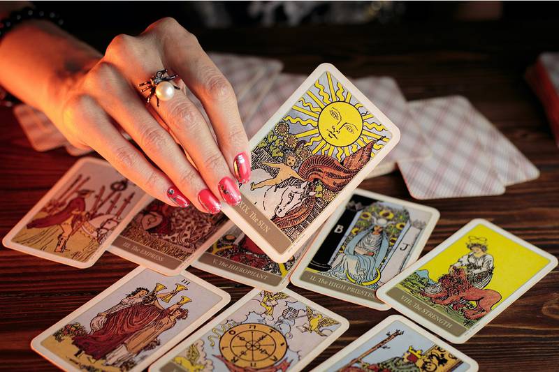 O Sol, A Lua, Os Enamorados são cartas sempre positivas no Tarot?