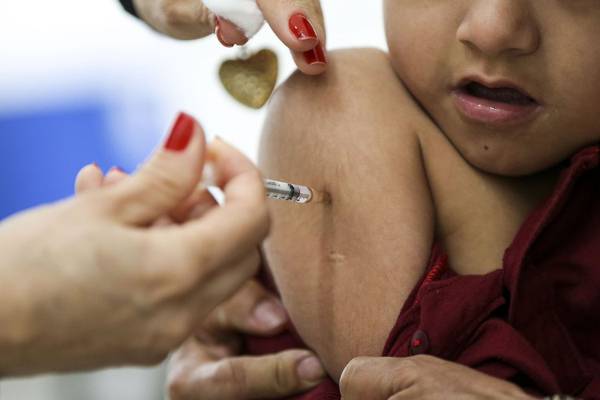 Vacinação contra dengue na Cidade de São Paulo vai começar pelas escolas municipais, diz prefeitura