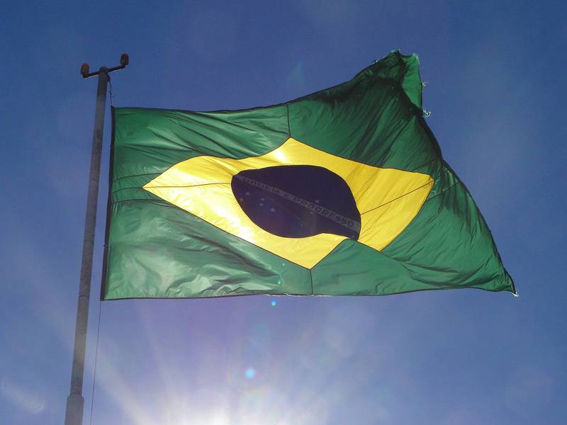 Bandeira do Brasil foi criada por dois filósofos e marca fim do império