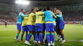 Com novidades, Fernando Diniz divulga lista de convocados da seleção brasileira para jogos das eliminatórias