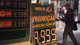 Postos de combustível com preços abusivos são fiscalizados pelo Procon