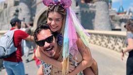 Ex-BBBs Viih Tube e Eliezer viajam pela Europa e curtem passeio na Disney Paris: ‘Que sonho’