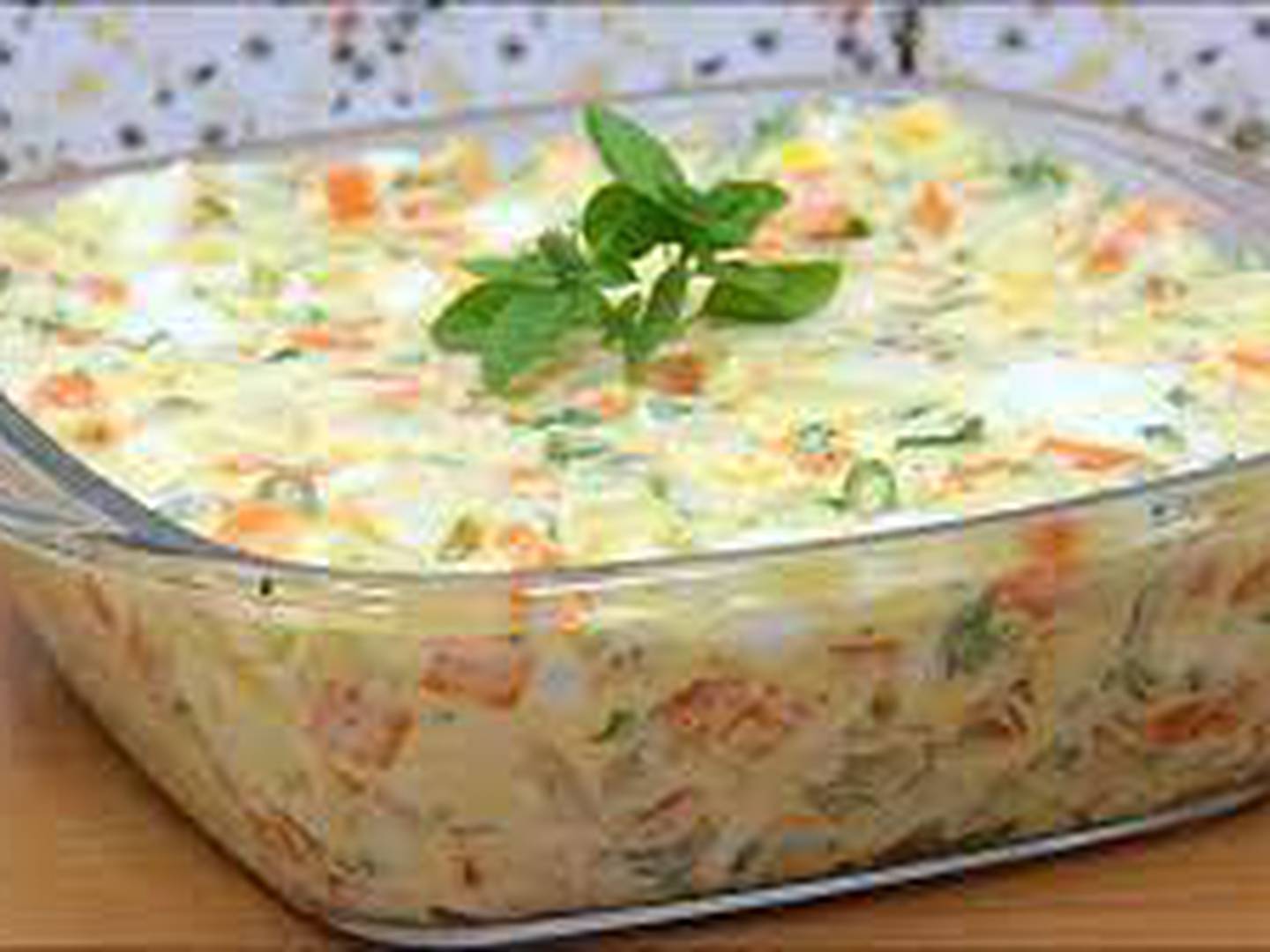 Deliciosa receita de salada tradicional de maionese para fazer em casa  facilmente; preparação de ano novo – Metro World News Brasil