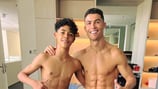 O filho de Cristiano Ronaldo já tem uma paixão e é parente de um dos maiores rivais do ‘Bicho’