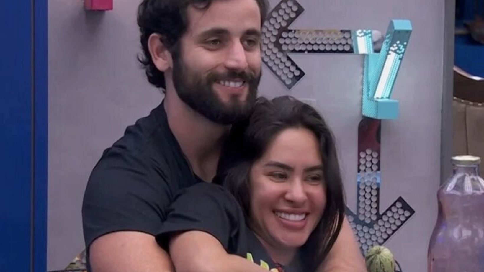 BBB 24: Matteus e Isabelle protagonizam ‘cena de filme romântico’ na final