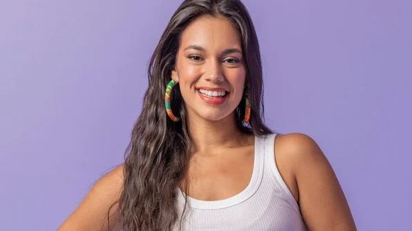 Ex-BBB Alane viraliza ao tratar ferida com espermatozoides antes de desfile