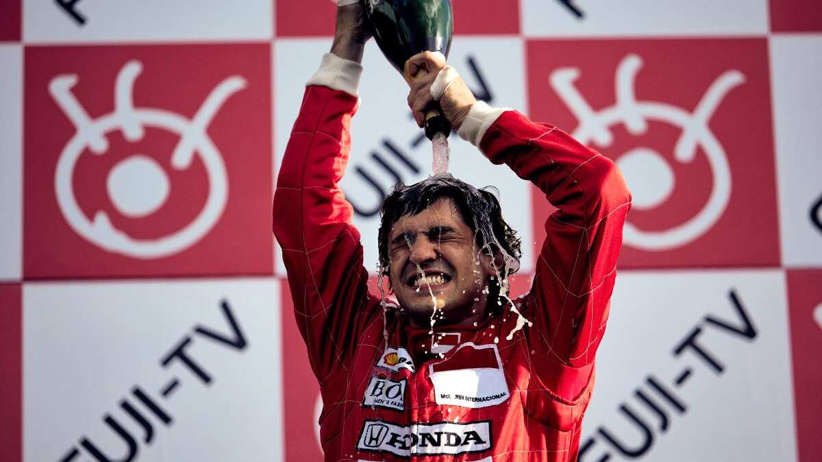 Senna - Gabriel Leone interpreta Ayrton Senna na minissérie da Netflix