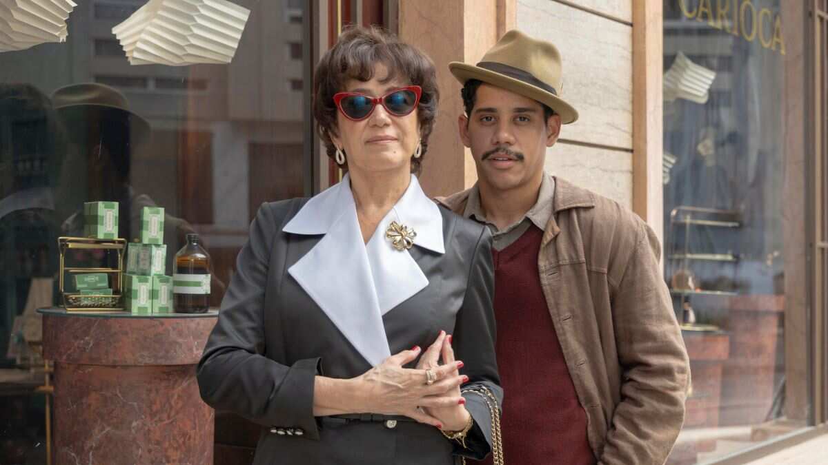 Garota do Momento - Maristela (Lilia Cabral) e Basílio (Cauê Campos)