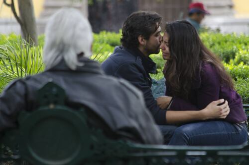 Jovens começam a vida sexual aos 12 ou 13 anos porque ‘se sentem sozinhos’