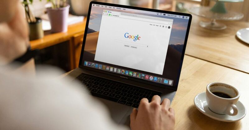 Google tiene varias herramientas que pueden ayudarte a fortalecer tus conocimientos de inglés