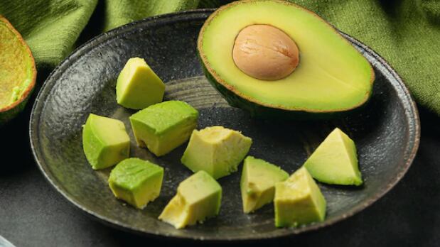 Creme hidratante caseiro com abacate para ter uma pele maravilhosa com 2 ingredientes