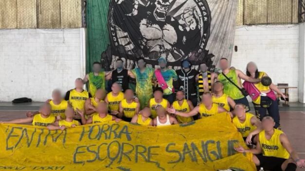 Eles estudam na Faculdade Santa Marcelina, que repudiou o ato