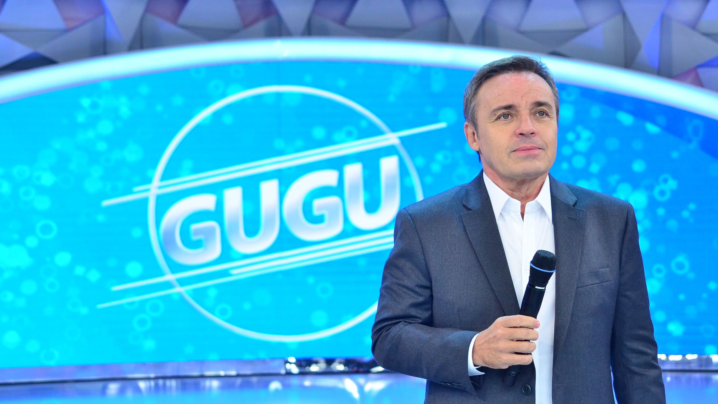 Após suposta carta sobre a sexualidade, fãs de Gugu Liberato ficam divididos