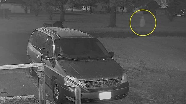 Suposto fantasma é capturado em câmera de segurança