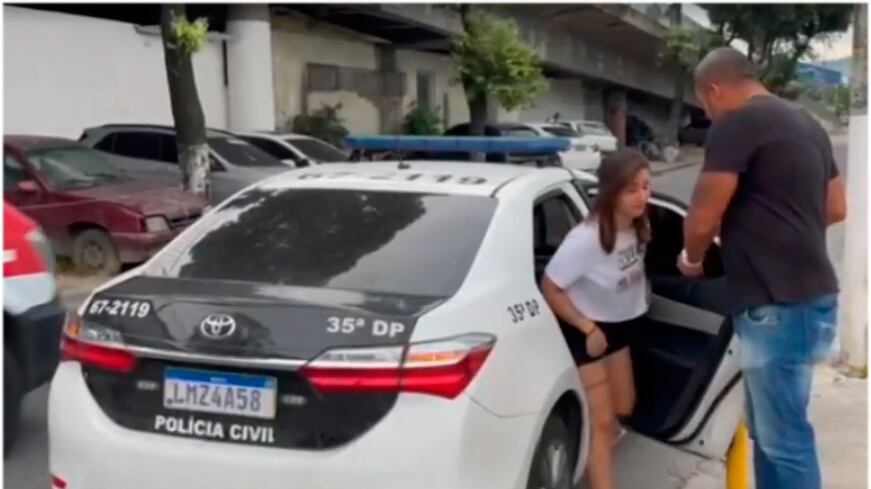 Jovem é presa por estelionato