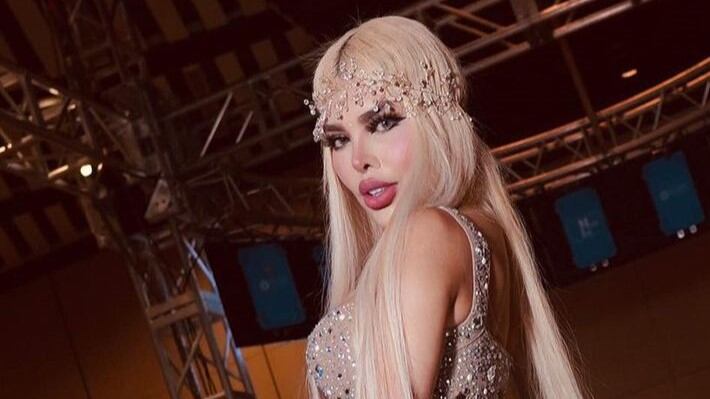 Tatiana Murillo dijo que una pareja de cantantes sonríe para la foto, pero muestran otra cara después y tildó de “propaganda barata” una actual relación de famosos.