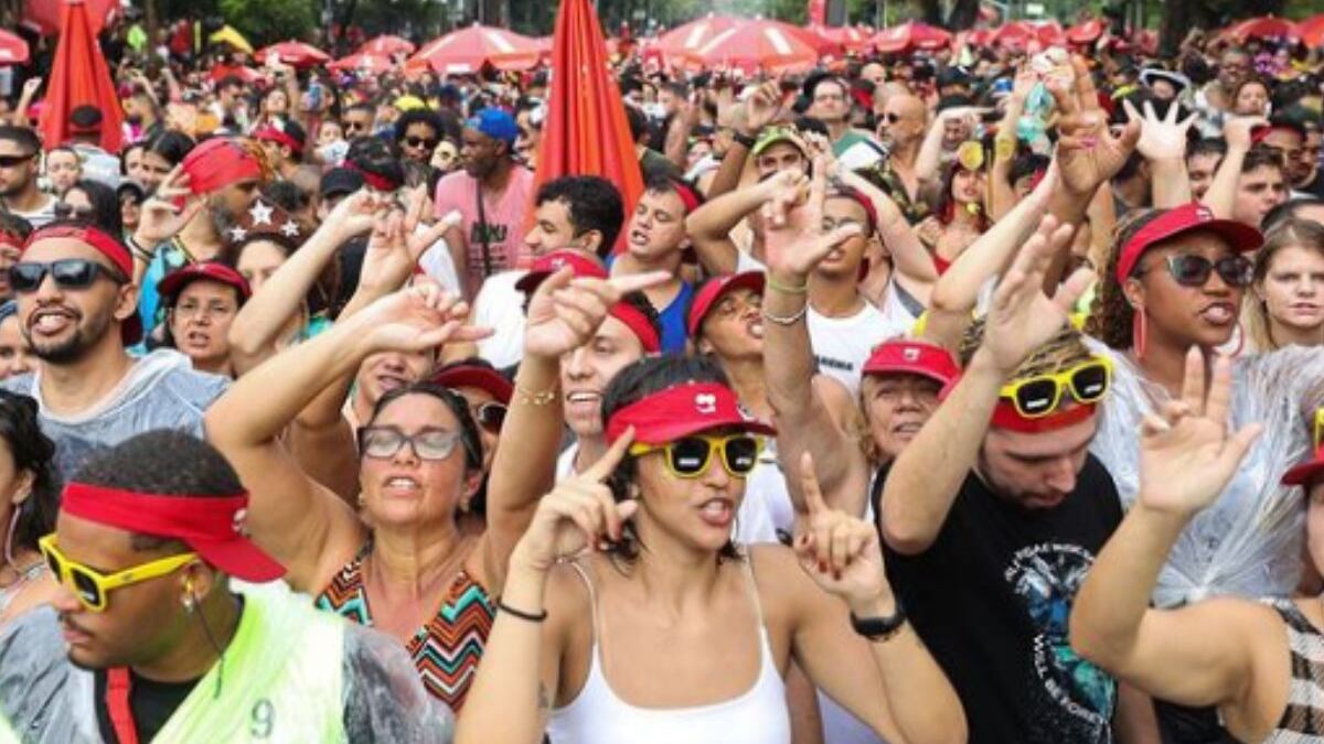 Público avalia Carnaval 2023 em São Paulo