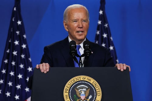 Joe Biden cancela discurso em Las Vegas após testar positivo para Covid-19