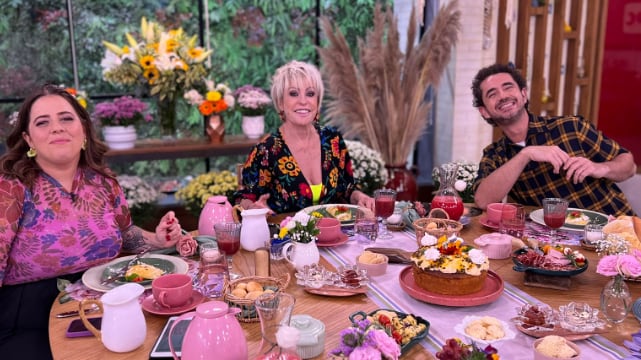 Tati Machado, Ana Maria Braga e Felipe Andreoli no Mais Você: "a bagunça que a gente gosta"
Foto: @anamariabraga