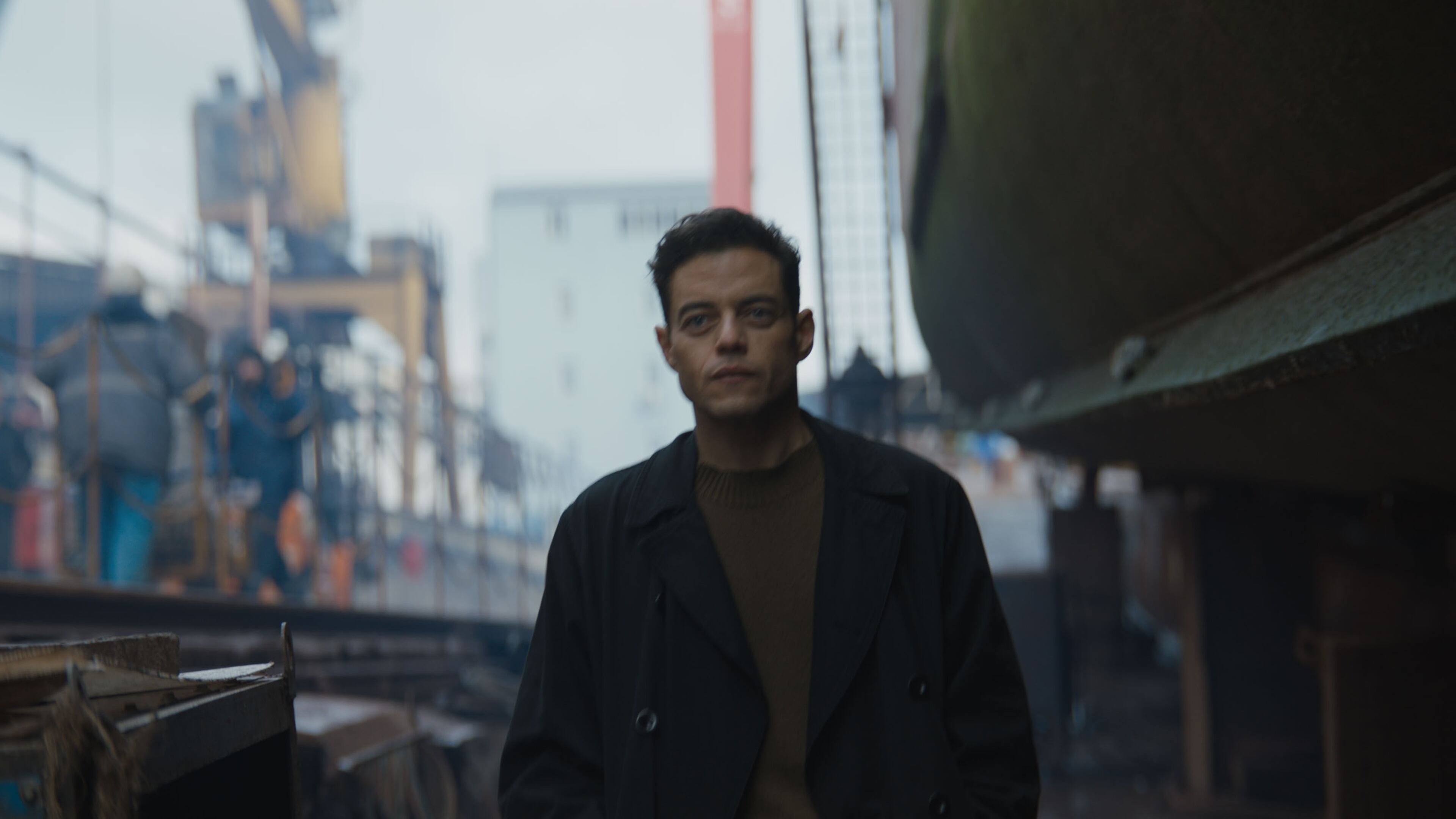 Rami Malek as Heller in 20th Century Studio's THE AMATEUR. Photo courtesy of 20th Century Studios. © 2024 20th Century Studios. All Rights Reserved.