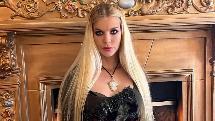 Jovem foi presa nos EUA e deportada para o Brasil