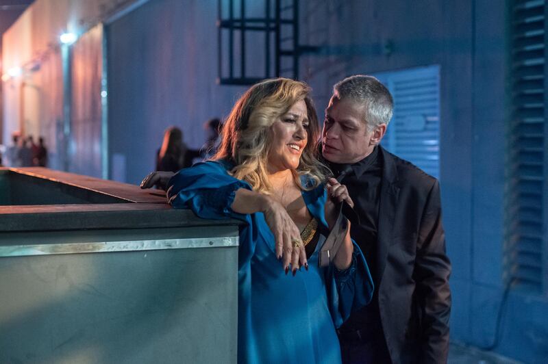 Regina Casé e Fabio Assunção em cena de "Todas as Flores"