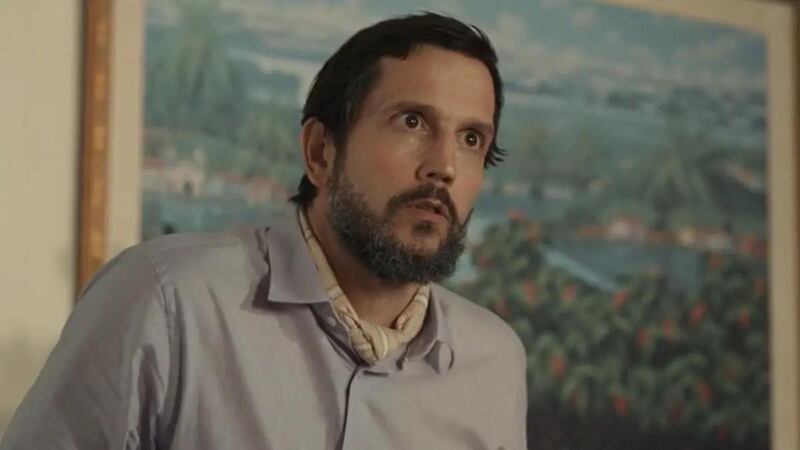 Em Renascer, Egídio (Vladimir Brichta) morre em tocaia armada por Mariana (Theresa Fonseca)