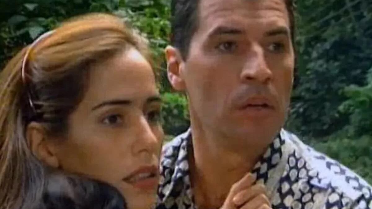 Reprise de Mulheres de Areia: Raquel tenta acabar com amante, mas recebe ameaças