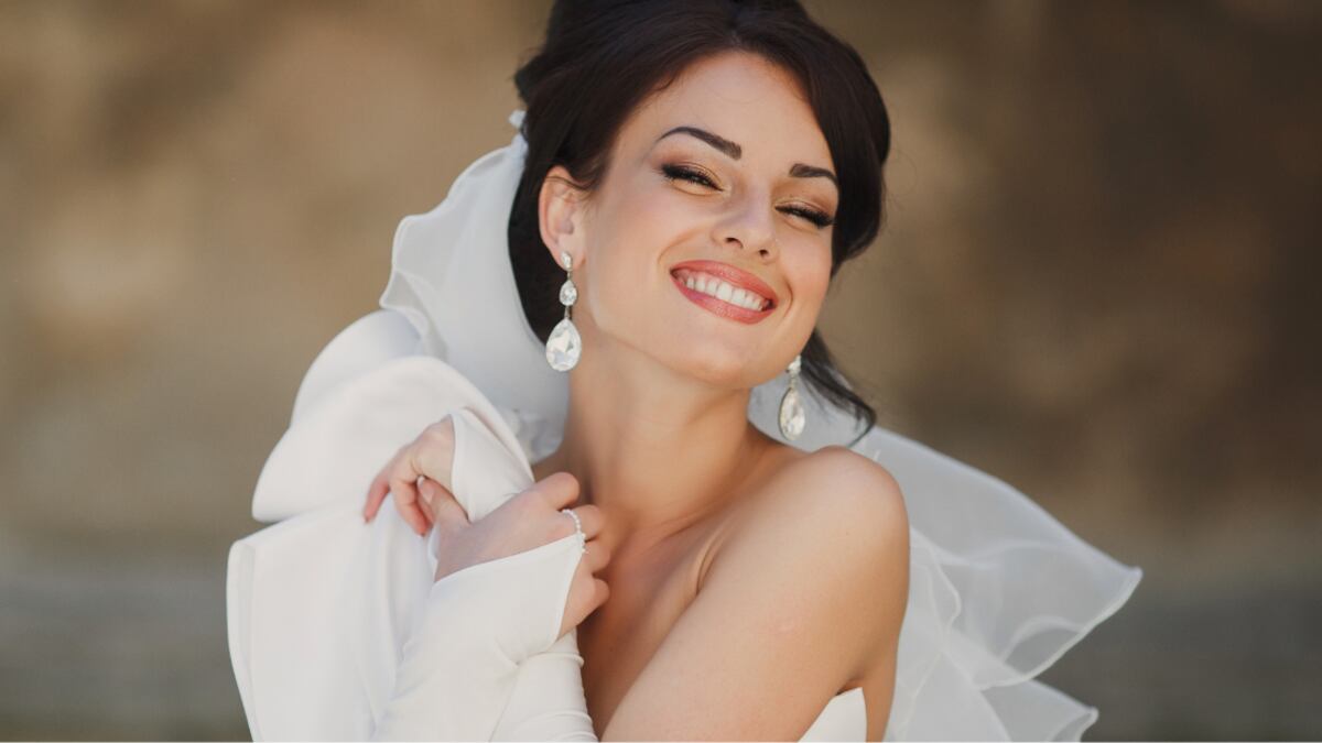 Mujeres de más de 50 rompen mito de casarse de blanco