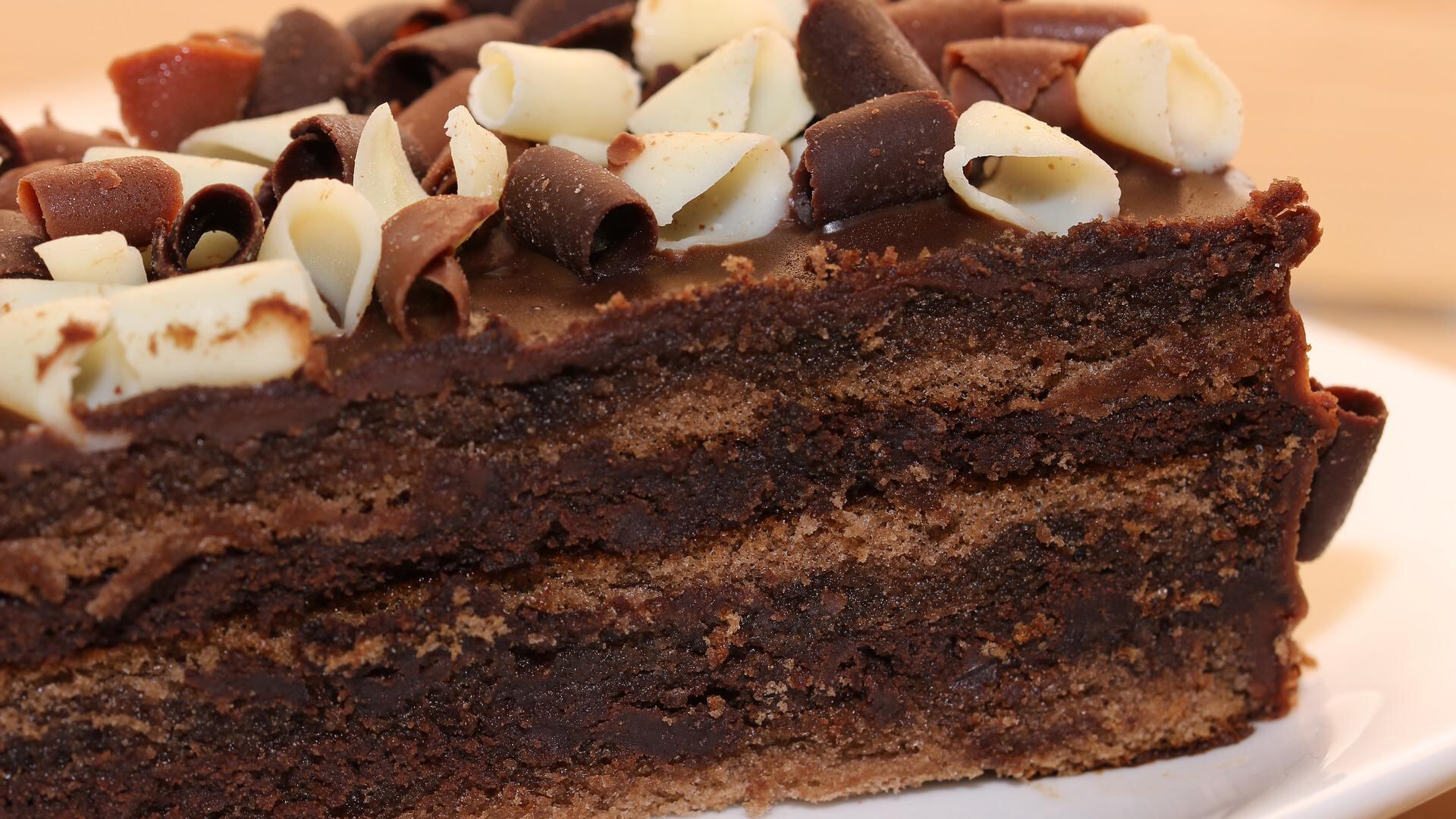 Ladrão como bolo de aniversário antes de fugir