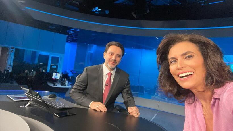 Giuliana Morrone e Paulo Renato Soares, na bancada do "Jornal Nacional"