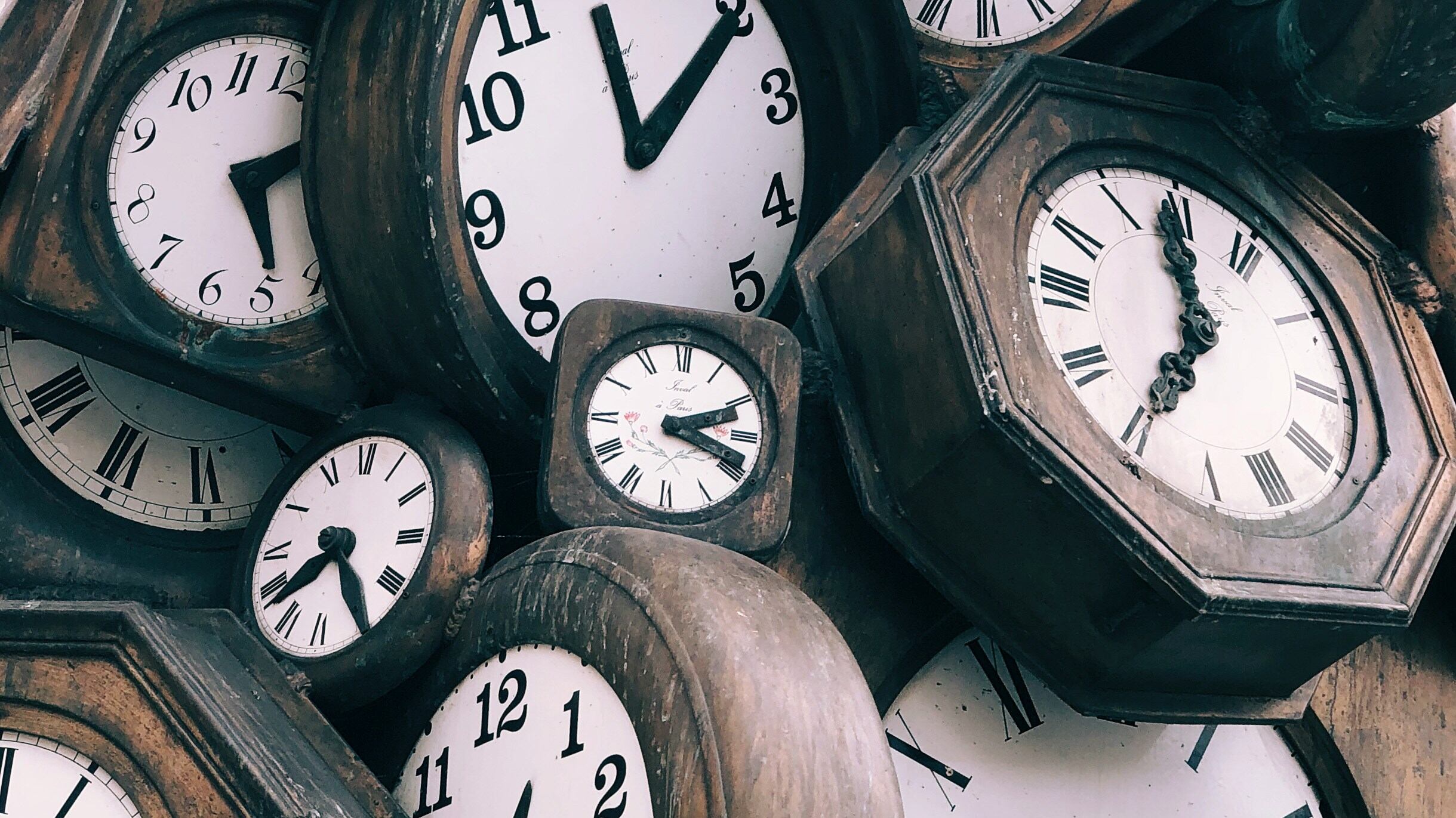 A medida que la precisión en la medición del tiempo mejora, se abren nuevas posibilidades en campos como la física cuántica, la astronomía, la geofísica y las telecomunicaciones.