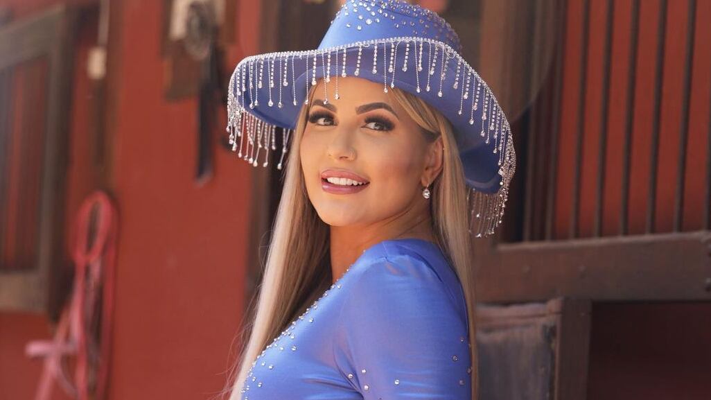 Presa no Recife, Deolane Bezerra precisou entregar o passaporte