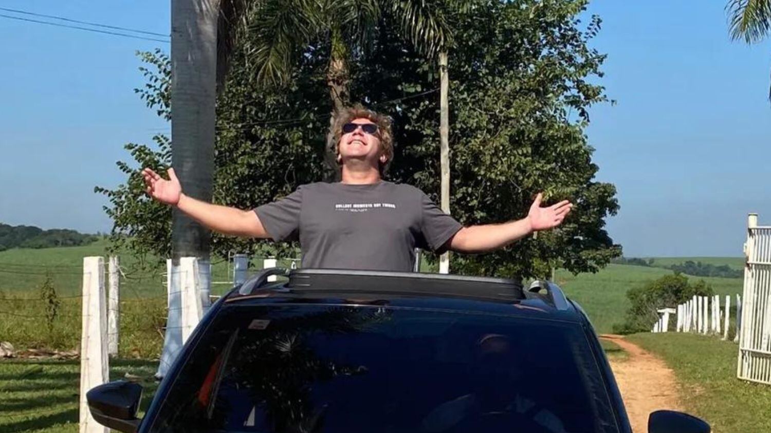 Ator passou 10 meses internado