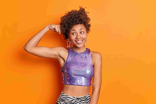 Quer chegar aproveitar o Carnaval 2025 com disposição de sobra? Descubra os exercícios de alta intensidade que vão te preparar