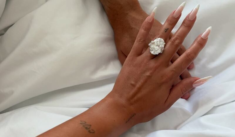 Georgina Rodríguez recibió anillo de compromiso.