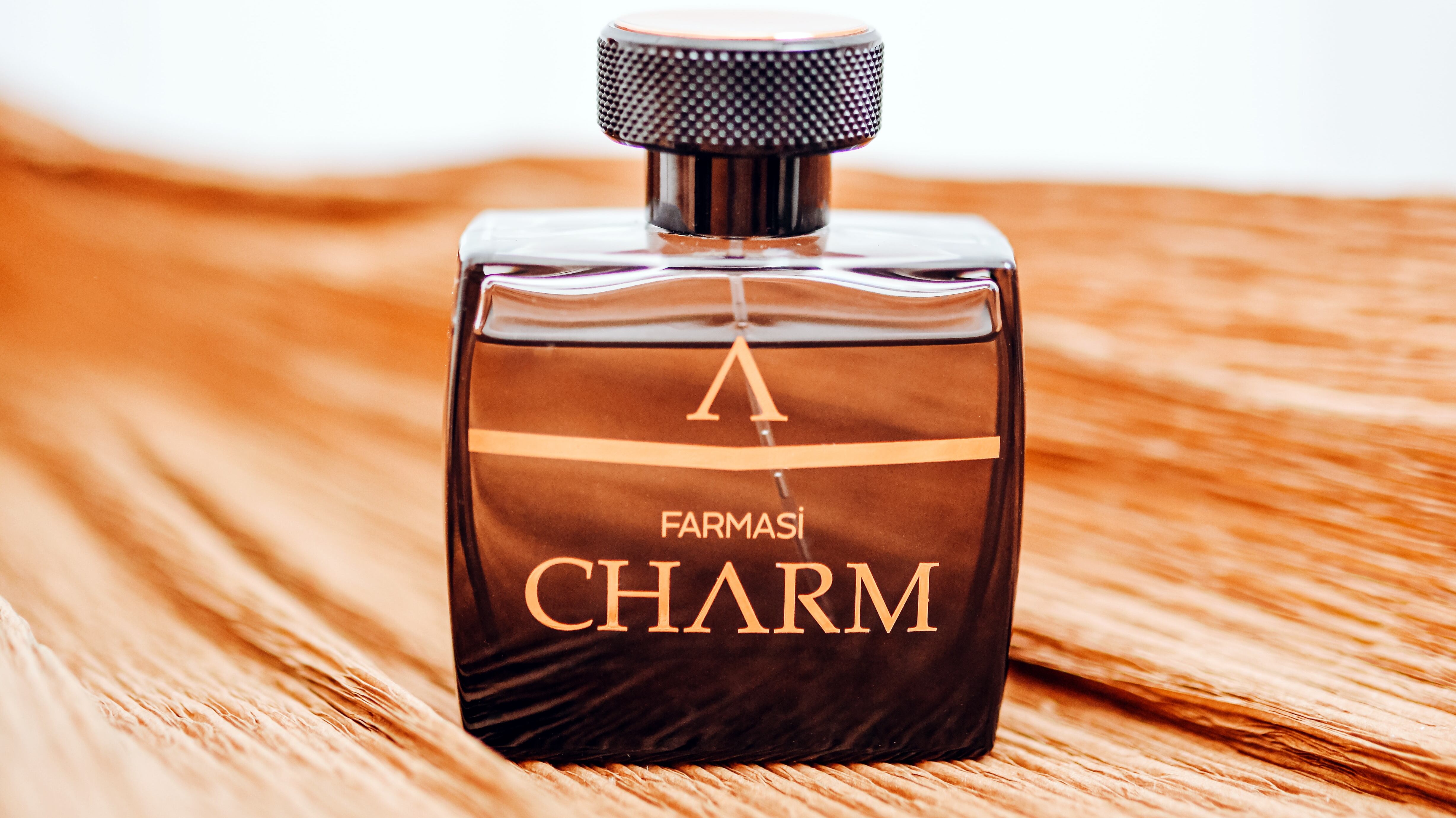 Perfume Farmas Charm