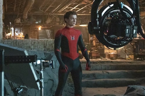 Tom Holland está hospitalizado após sofrer uma lesão cerebral durante as filmagens de ‘Homem-Aranha’