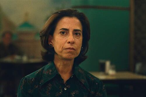 Cantor revolta a web após declaração polêmica sobre Fernanda Torres no Oscar