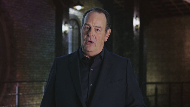 O ator Dan Aykroyd, famoso pelos filmes Os Irmãos Cara-de-Pau e Os Caça-Fantasmas, apresenta programa de casos inacreditáveis no History